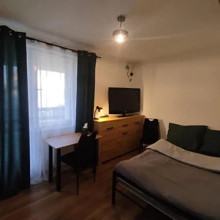 Pokoje Goscinne Majkowscy Apartment
