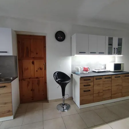 Pokoje Goscinne Majkowscy Apartment *